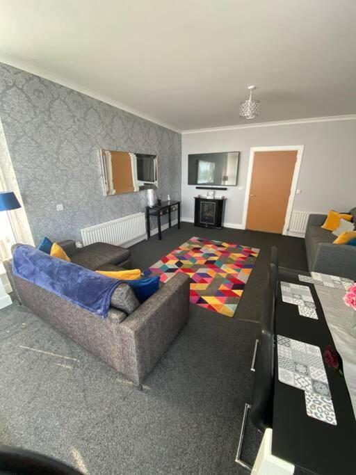 3 Bedroom Penthouse Apartment In Larne Exterior photo
